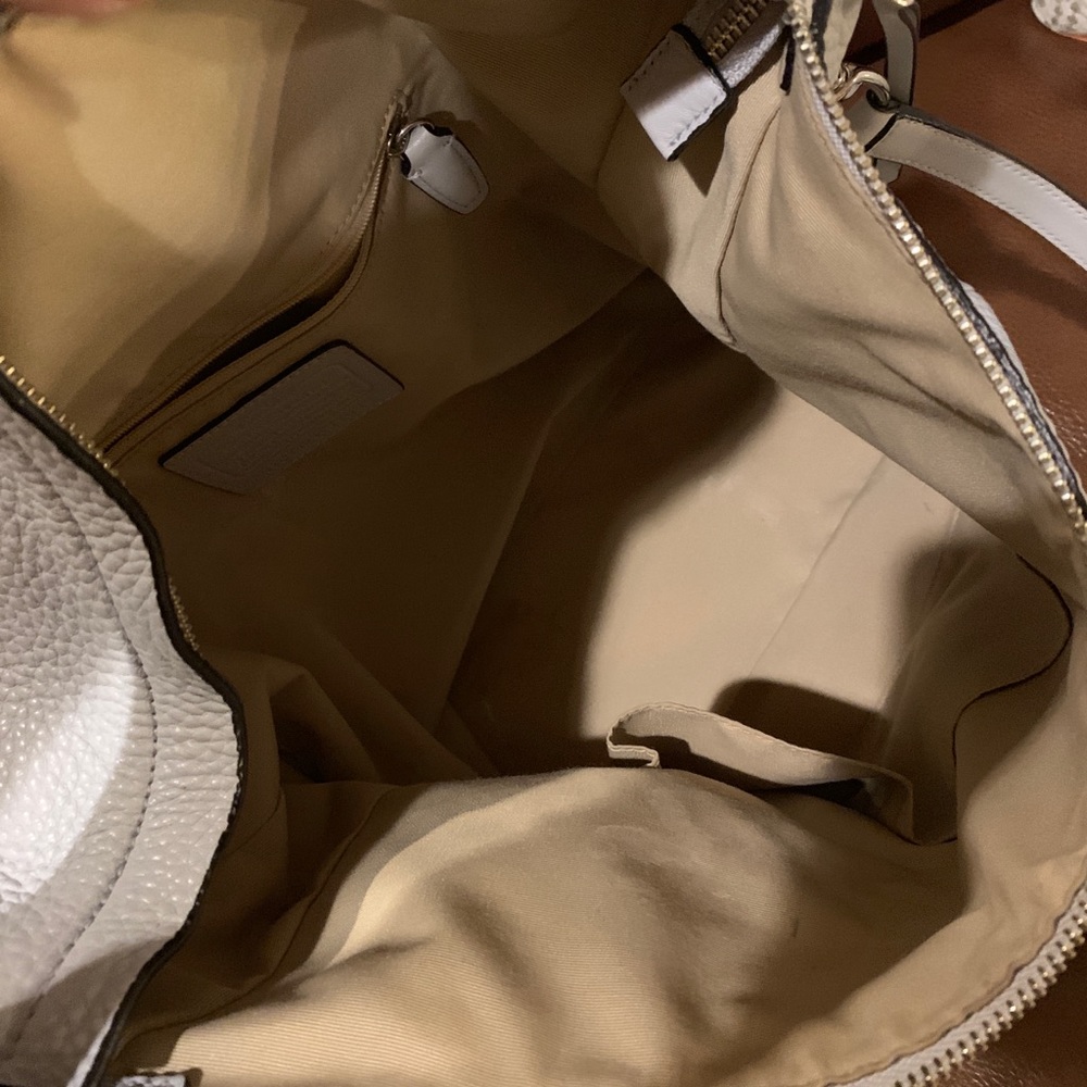 Coach Handbag - Picture 6 of 8